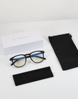 NightHaven VESPER™ Crystal Clear Blaulichtfilterbrille Set – Brille mit weisser Originalverpackung, schwarzem Stoffetui und Mikrofaser-Putztuch