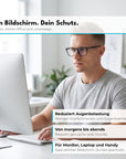 VESPER Crystal Clear Blaulichtfilterbrille bei der Bildschirmarbeit